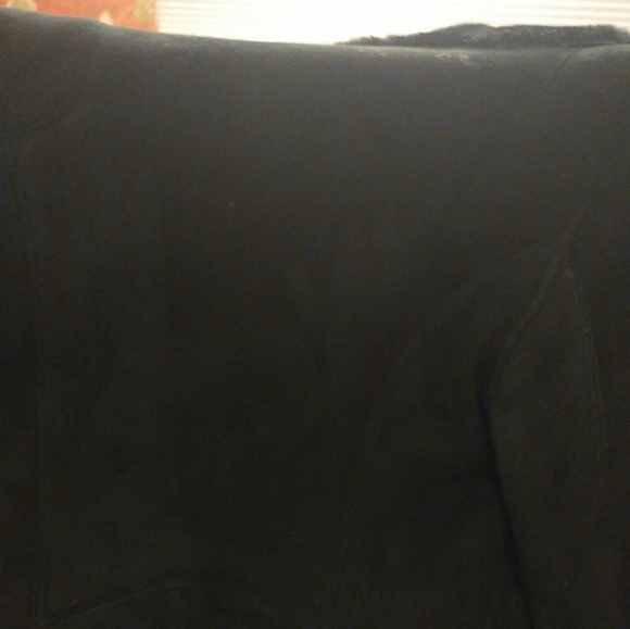 AUTHENTIC UGG JACKET - Picture 4 of 4